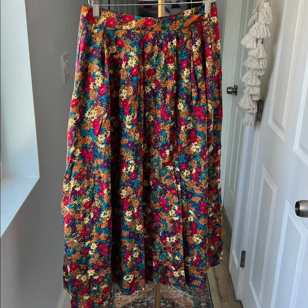 Vintage VTG Floral Print Midi Circle Skirt by Liz Sport Size 12 / XL - Picture 5 of 8